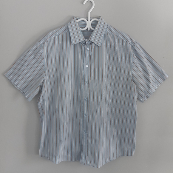 5/10$ Tag button down shirt size XL - Picture 6 of 14